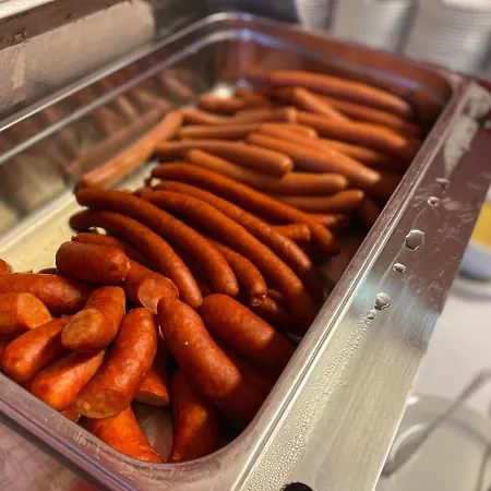 ホテル B&B Hotel University Brno ブルノ